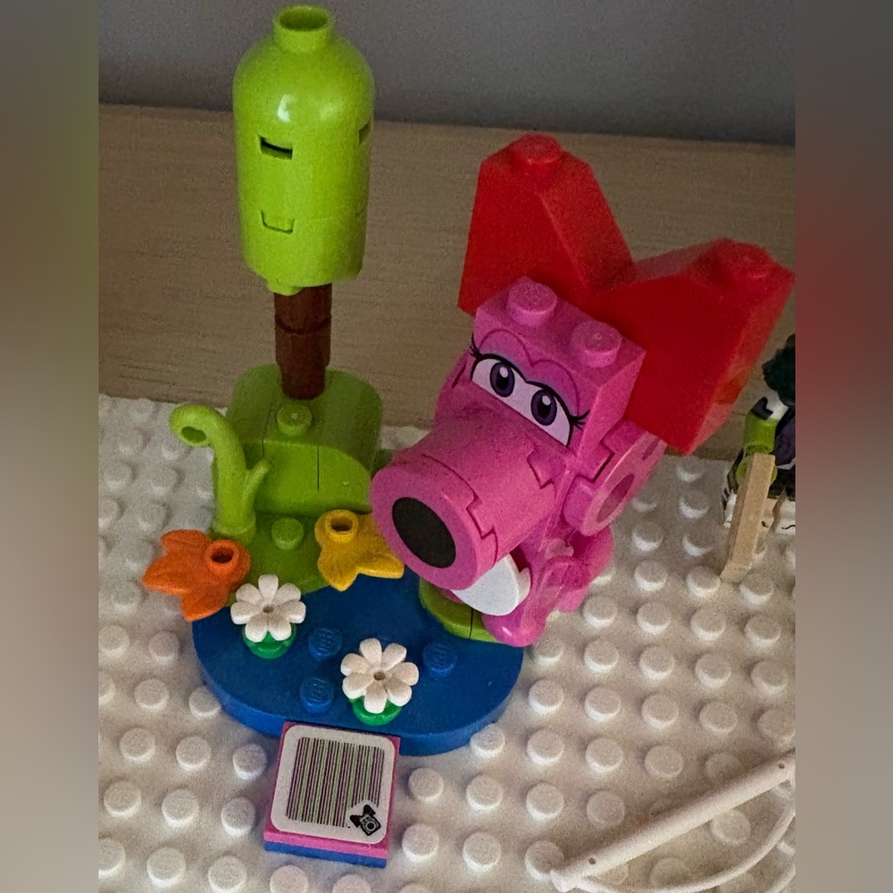 LEGO Super Mario Minifigures Series 6 - Birdo Character 71413